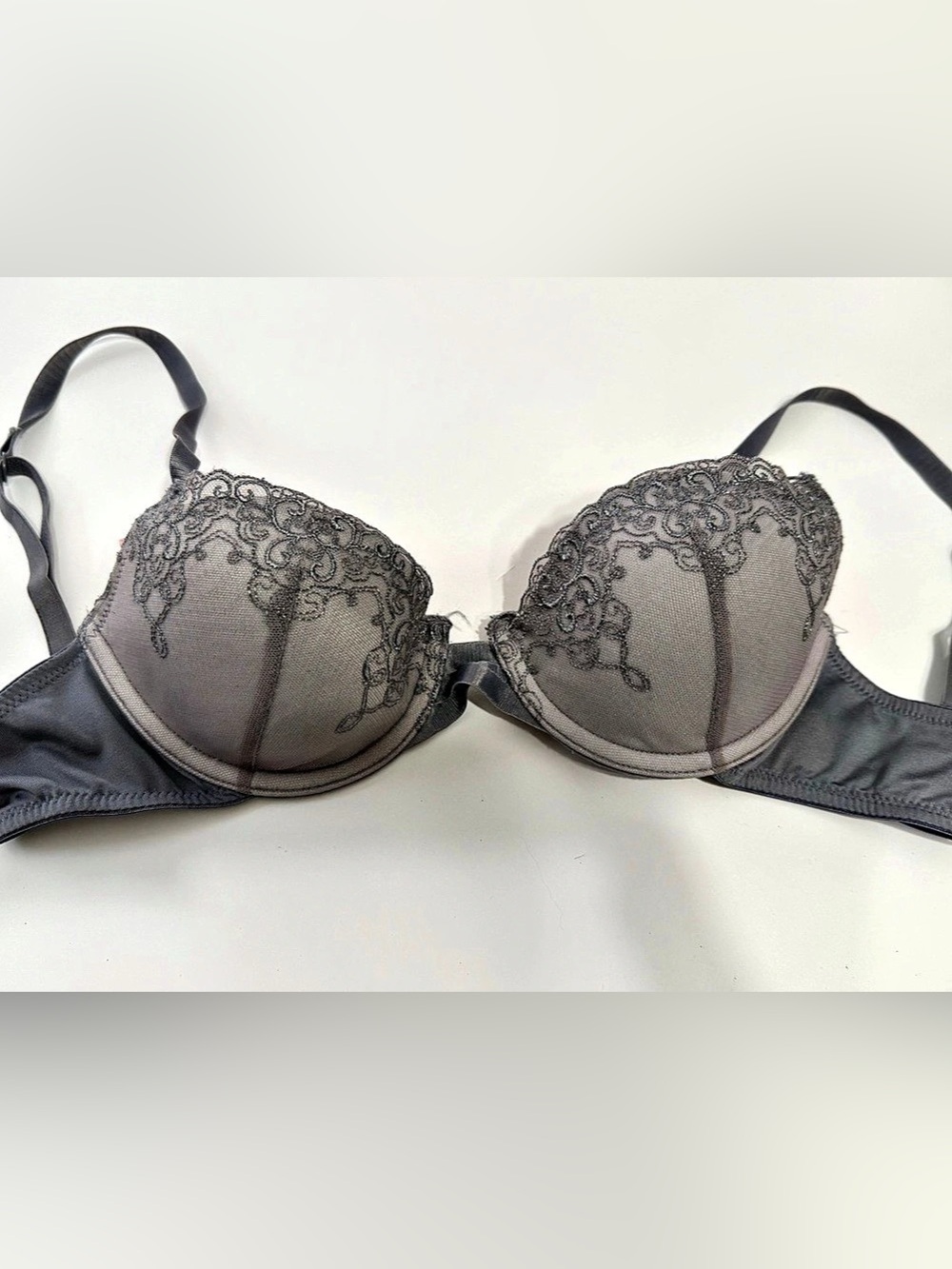 Vassarette Lace Underwire Bra Gray 34B